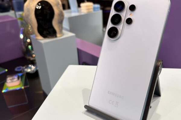 Samsung launches S26 phone as sector braces for memory chip crunch