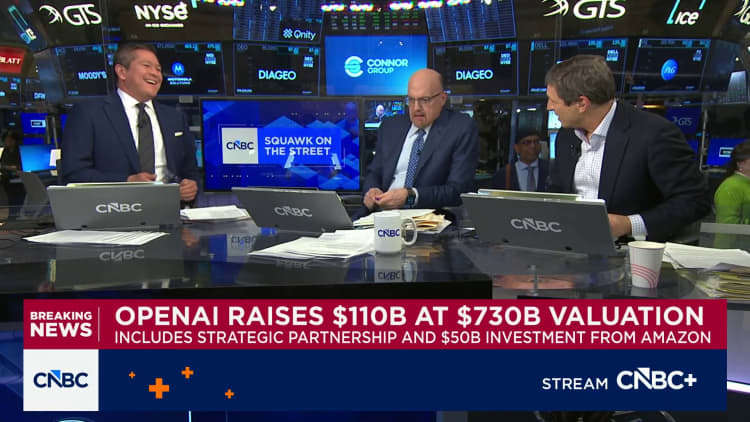 CoreWeave CEO defends spending plans as stock plummets 20%