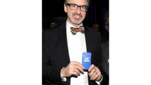 Robert Carradine, ‘Revenge of the Nerds’ and ‘Lizzie McGuire’ star, dies at 71