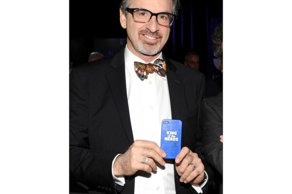 Robert Carradine, ‘Revenge of the Nerds’ and ‘Lizzie McGuire’ star, dies at 71