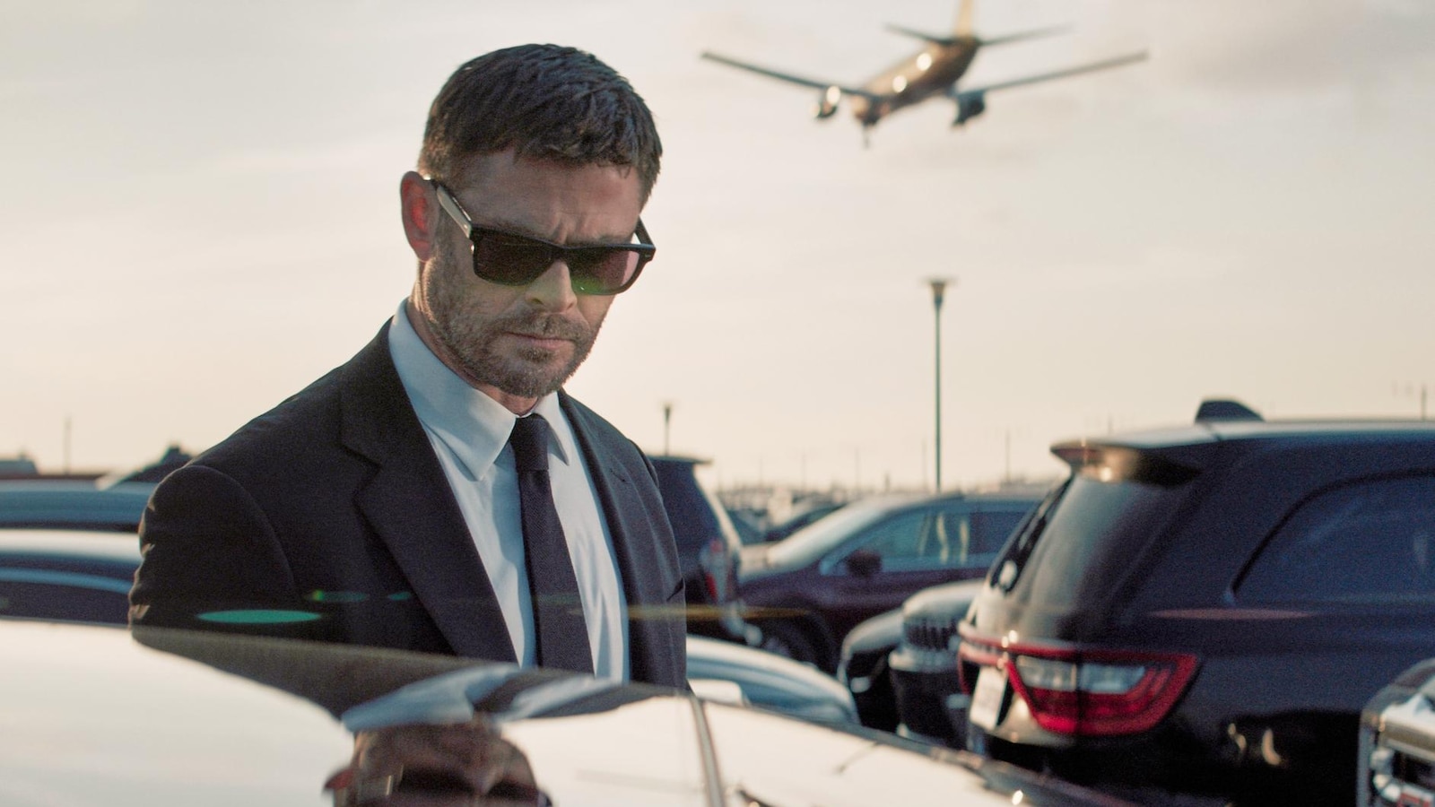 Movie Review: ‘Crime 101’ is a middle of the road L.A. heist movie, with ‘Heat’ around the corner