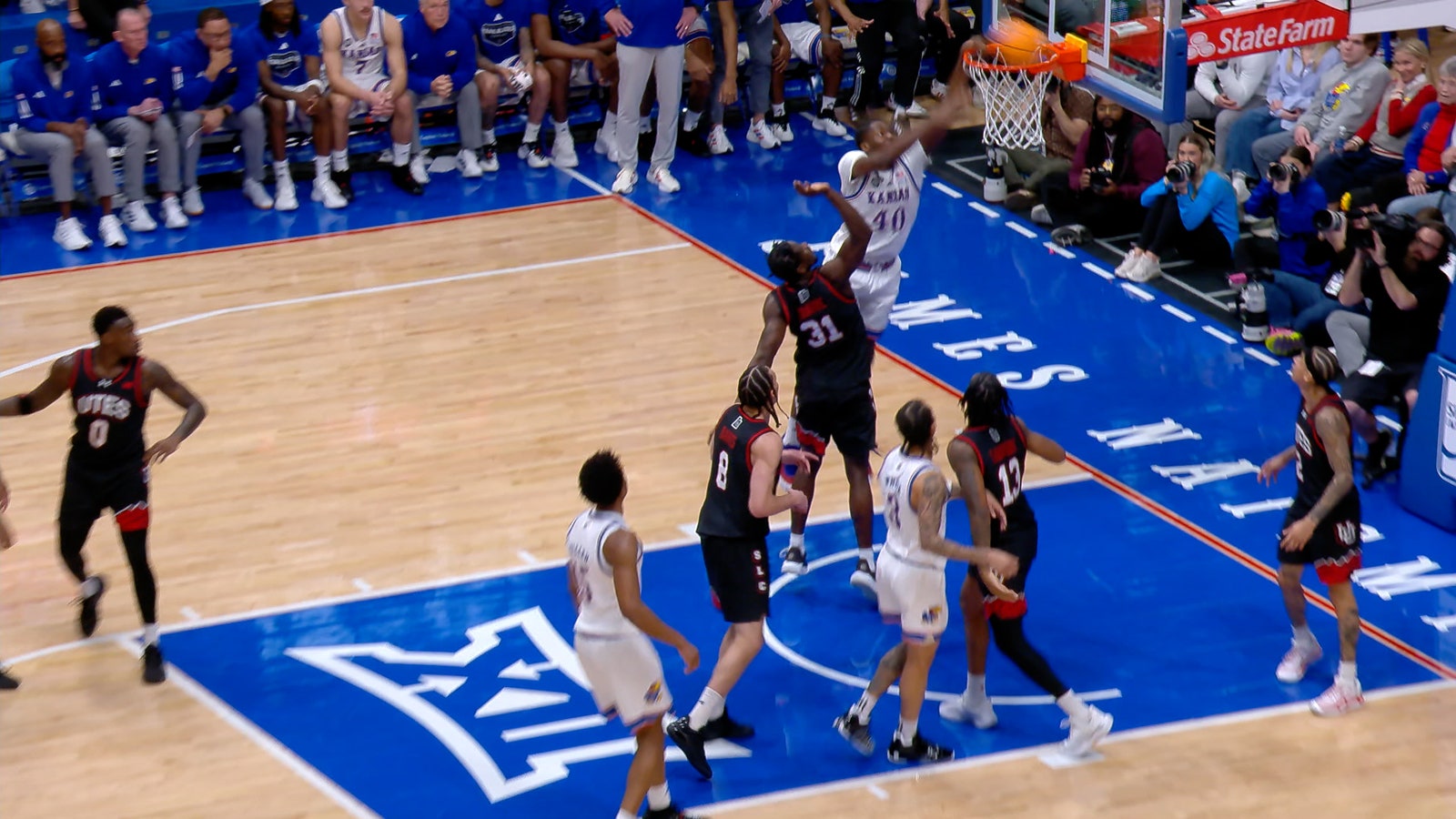 No. 11 Kansas Beats Utah, 71-59, With Top-Ranked Arizona Looming Monday