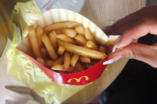 Restaurant stocks are struggling to start 2026. Where to find buying opportunities