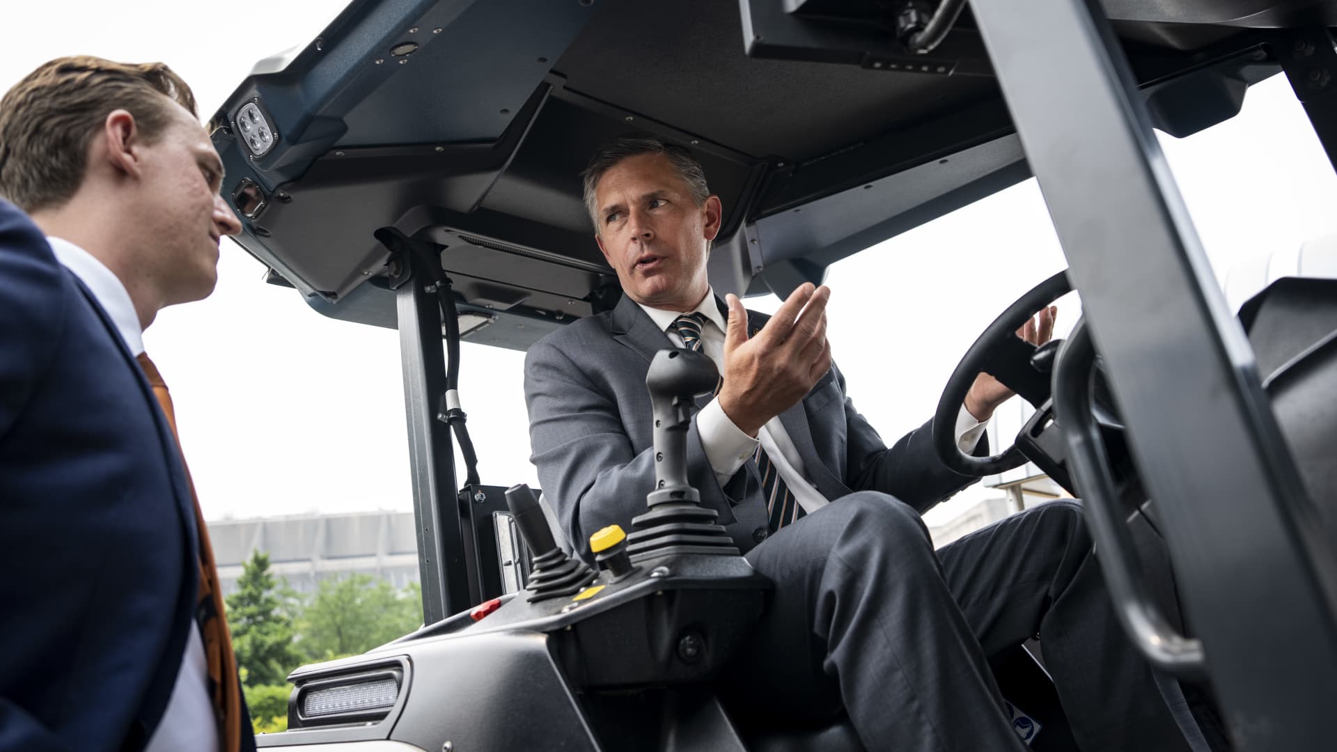 Martin Heinrich bill would give tax rebate for tariffs