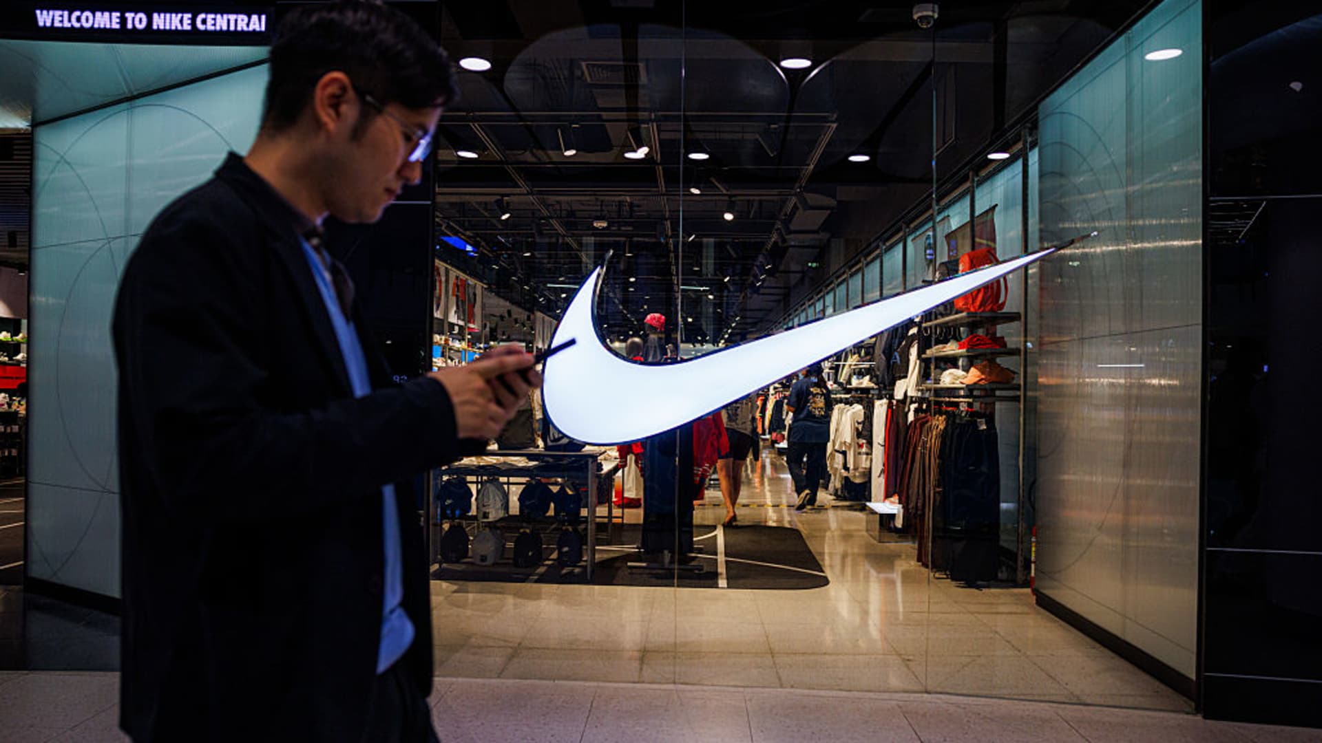 Nike has a lot to prove to keep investors in its corner. Here’s where it needs to start