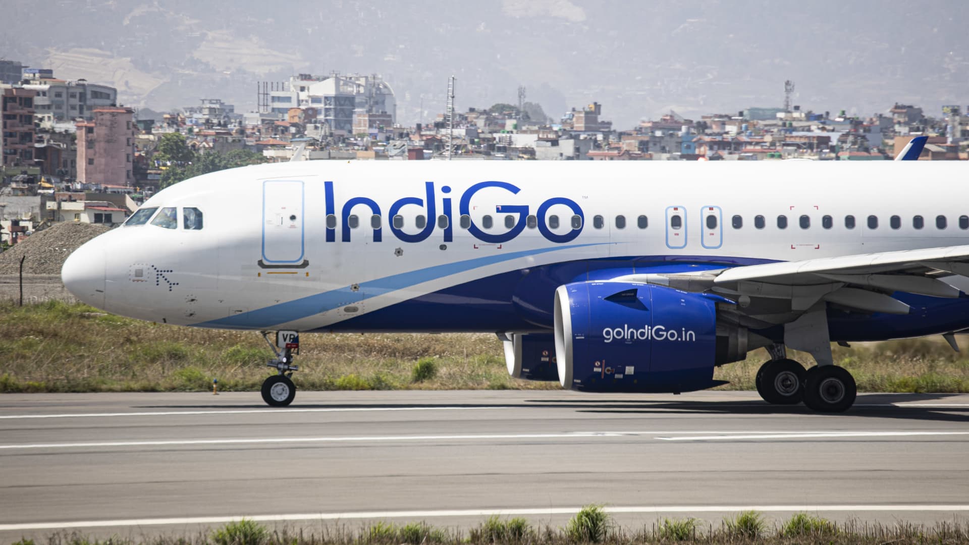 CEO of India’s IndiGo resigns months after mass flight cancellations