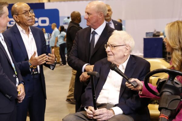 Berkshire Hathaway shares drop 5% after poor fourth-quarter results