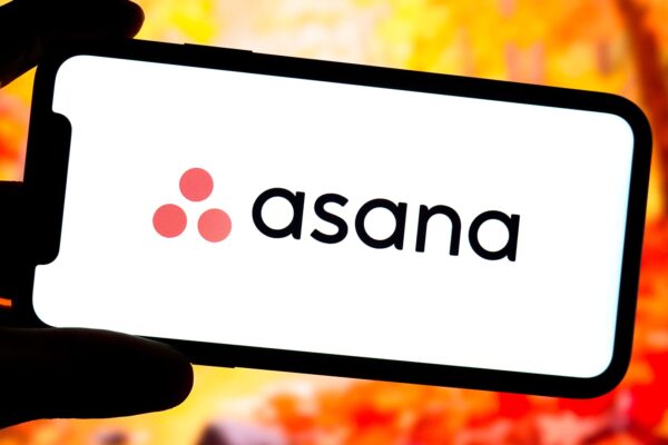 Stocks making the biggest moves after hours: MDB, PLUG, CRDO