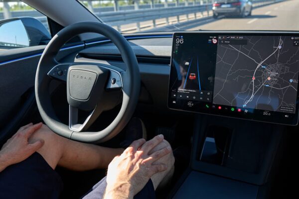 Tesla faces intensifying NHTSA probe of FSD in reduced visibility