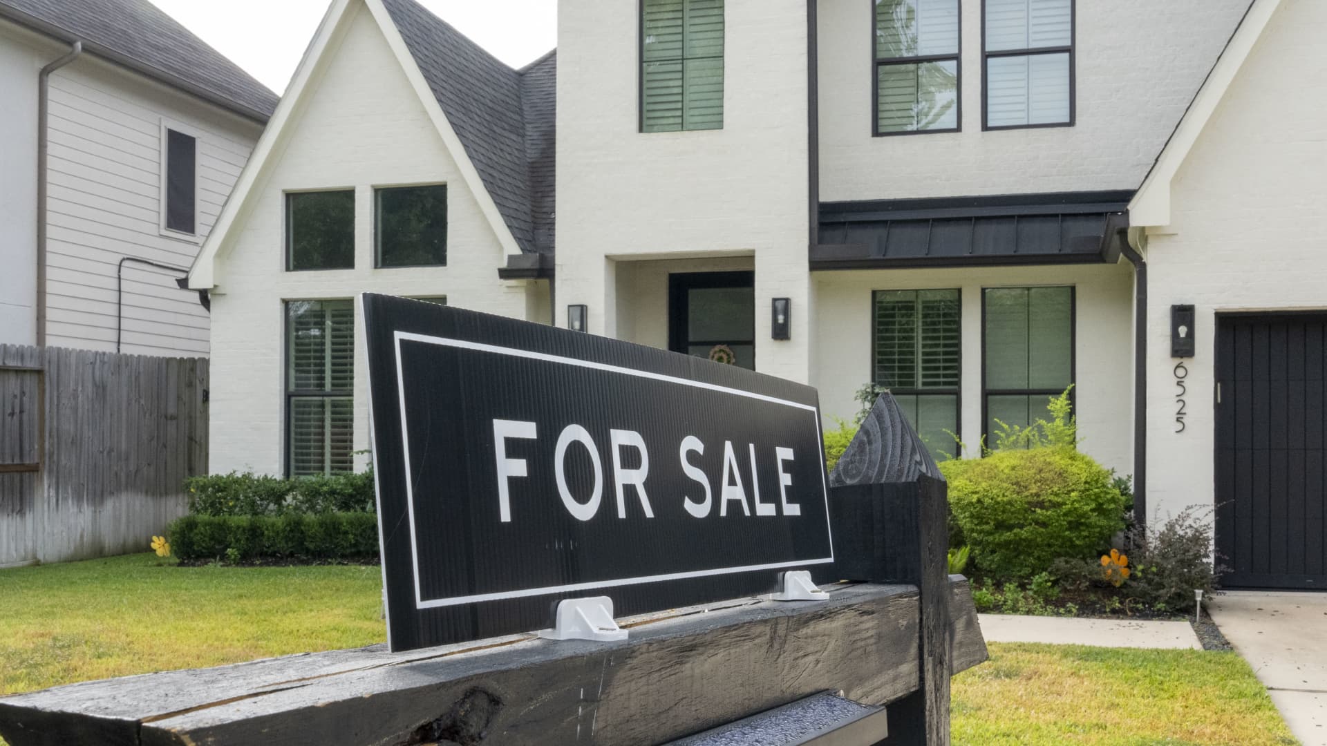 Stocks making the biggest moves midday: FNMA, BSX, BX, PANW