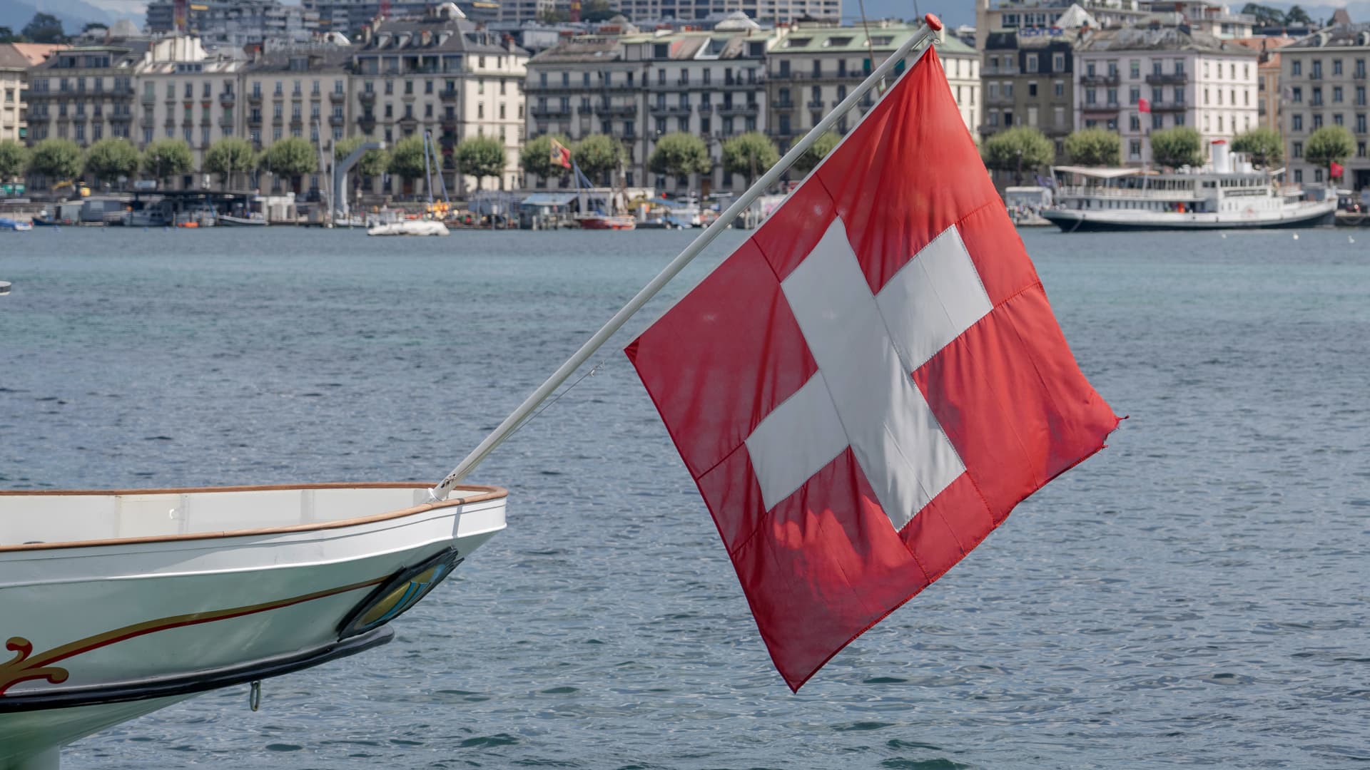 Switzerland considers Swiss franc intervention amid Iran war