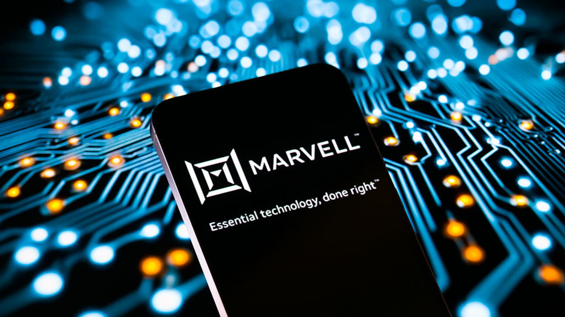 Marvell stock pops 11% as Nvidia takes  billion stake, continuing run of similar bets
