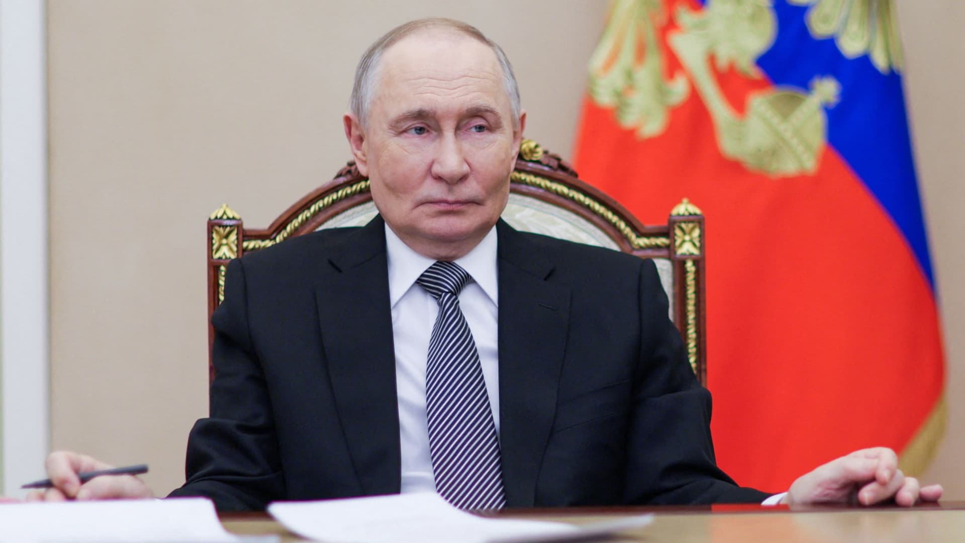 Trump says he thinks Putin is helping Iran