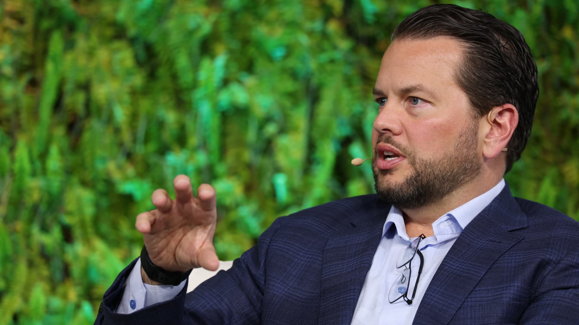 Pinterest shares pop 8% as activist Elliott Management takes  billion stake