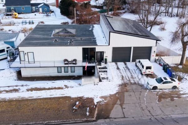 When you should—and shouldn’t—use ChatGPT as a therapist, from experts