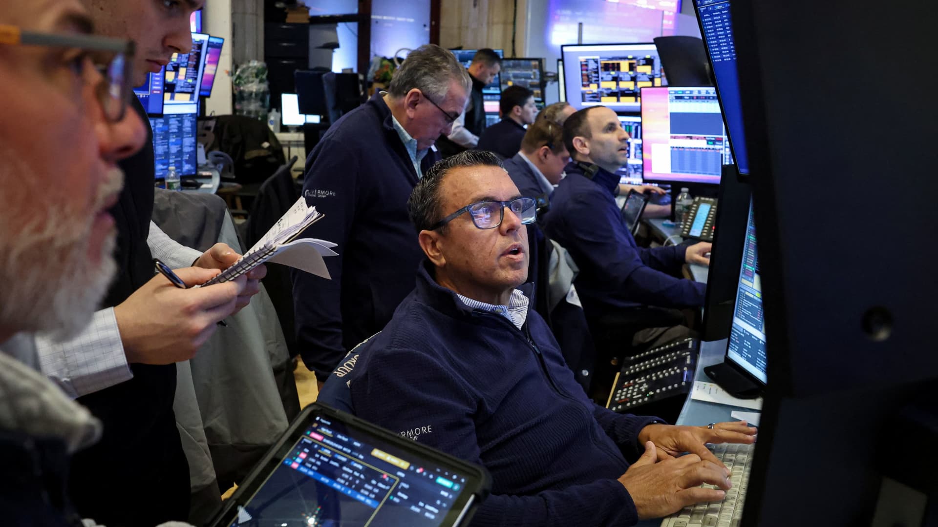 Software stocks suddenly rally even as the wider market undergoes turmoil