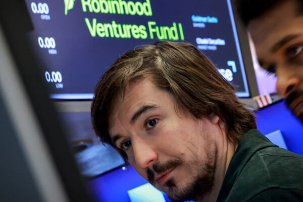Robinhood’s venture fund, which gives investors access to private companies, tanks 11% on first day