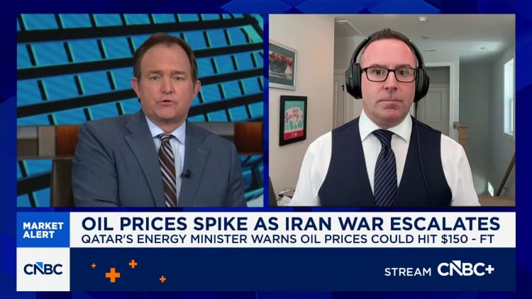 Kuwait cuts oil production due to Strait of Hormuz closure