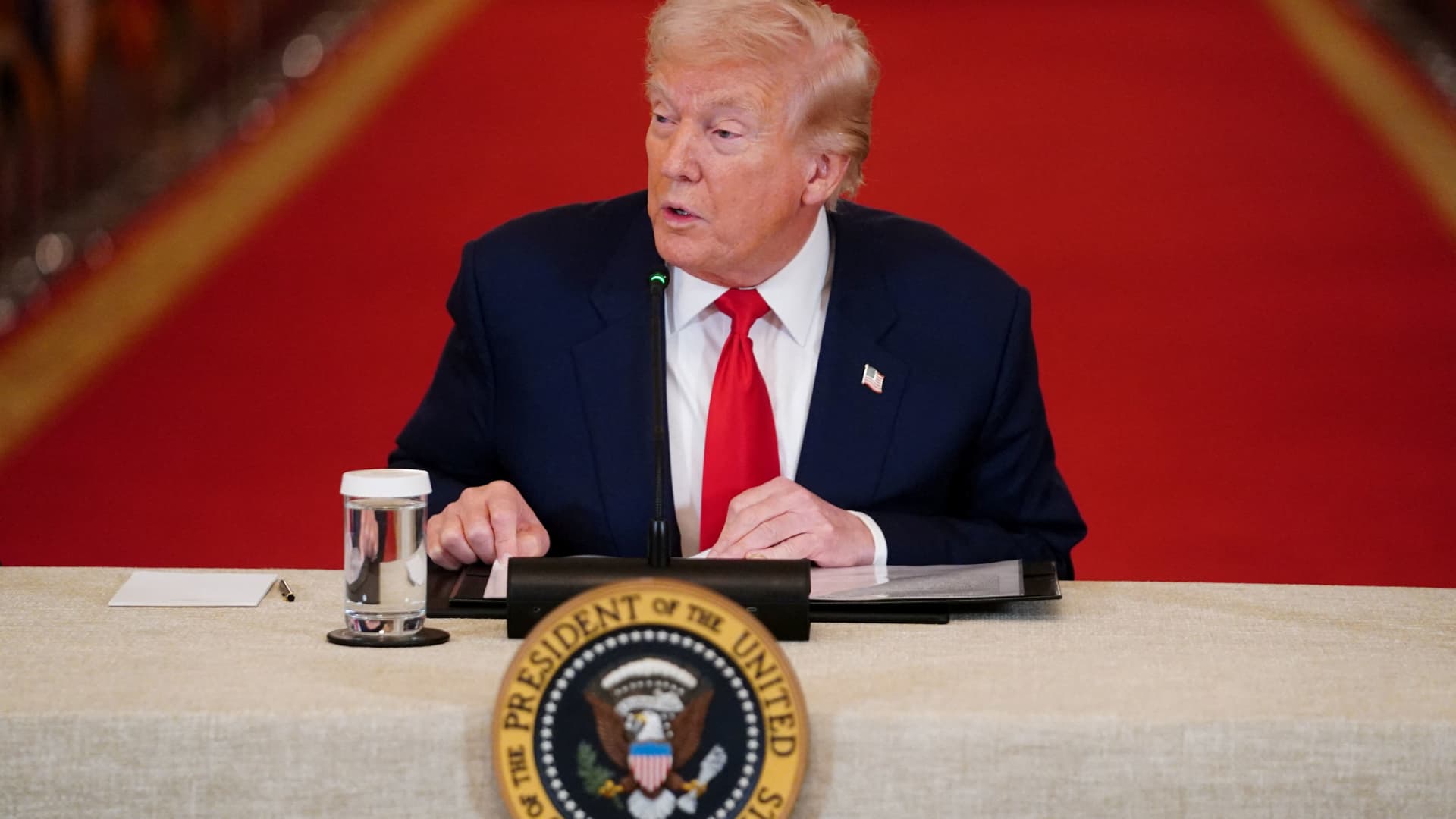 Trump urges Congress to ‘fix’ college football money mess