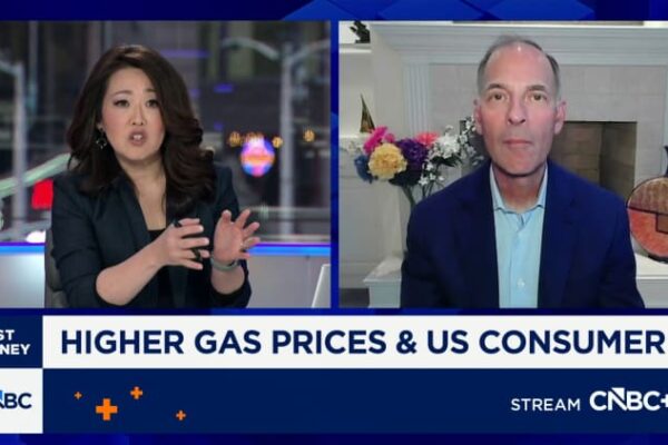 Oil top 0 as big Middle East producers cut output amid Iran war