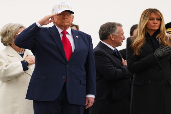 Trump attends return of soldiers killed in war in the Middle East