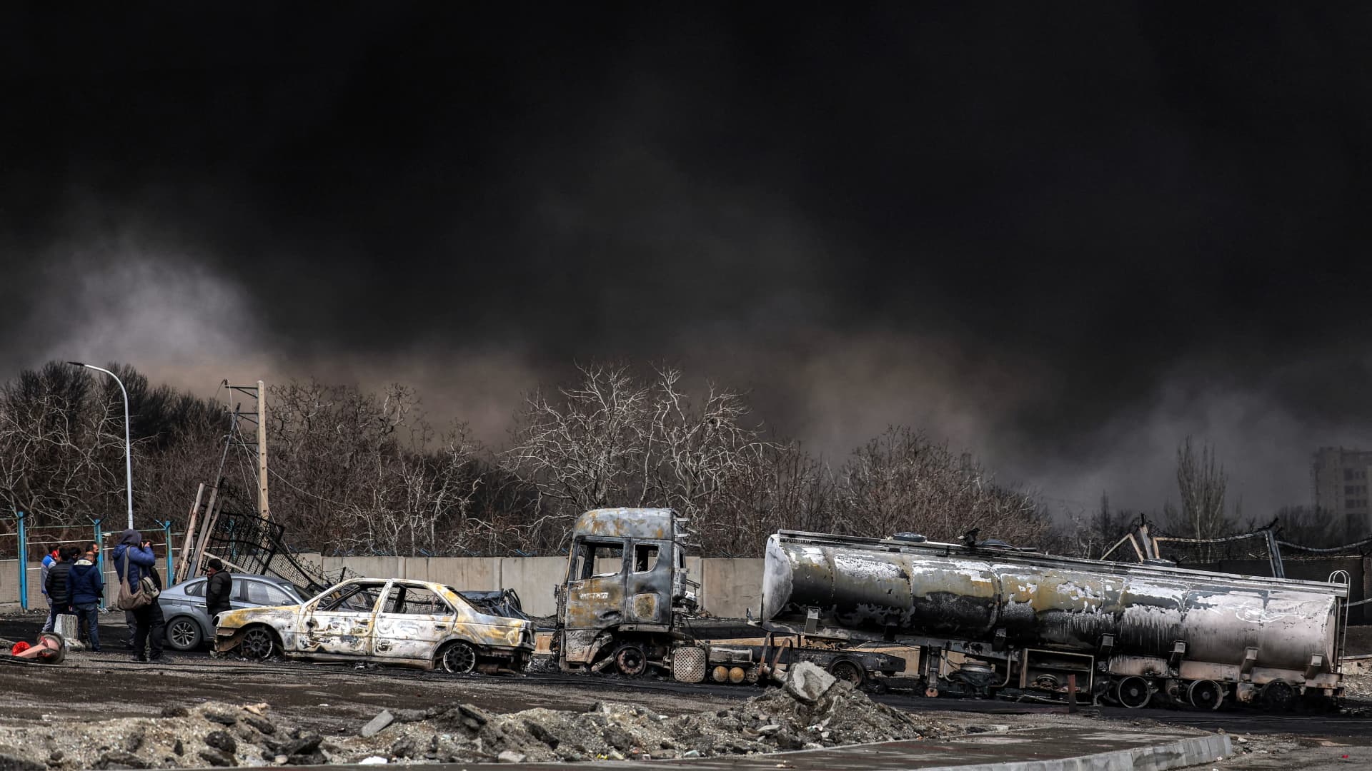 Oil market reserve release fails to calm crude prices