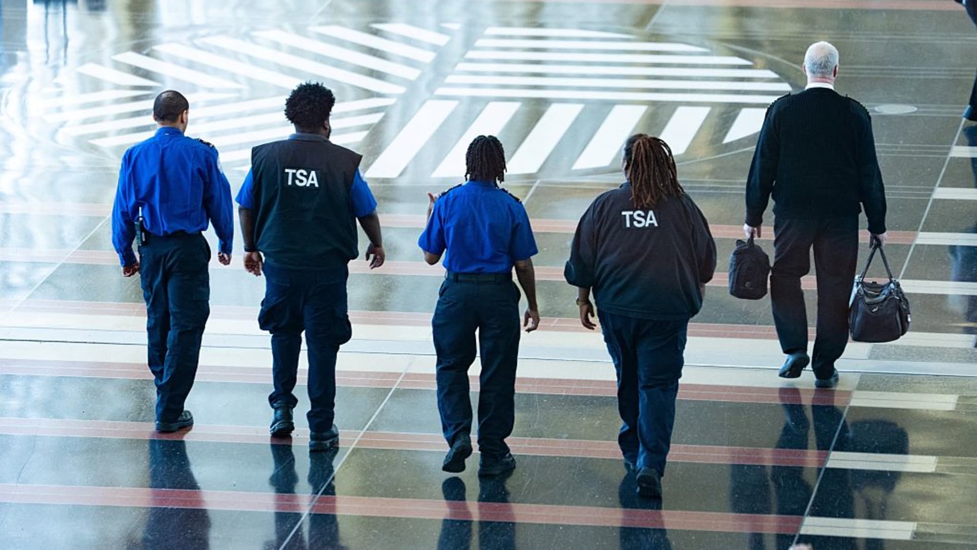 TSA miss first paycheck of shutdown as Senate bickers over DHS funding