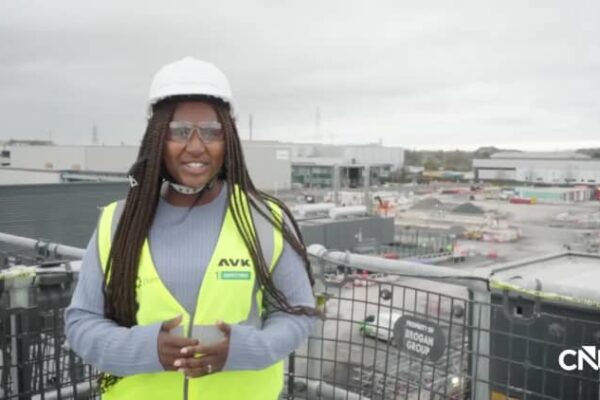 Who pays for AI’s electricity? Data centers spark debate over rising power costs