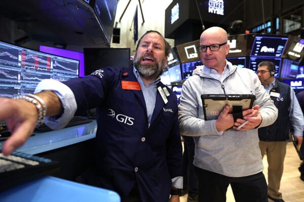 Stoxx 600, FTSE, DAX, CAC, Iran news and oil prices