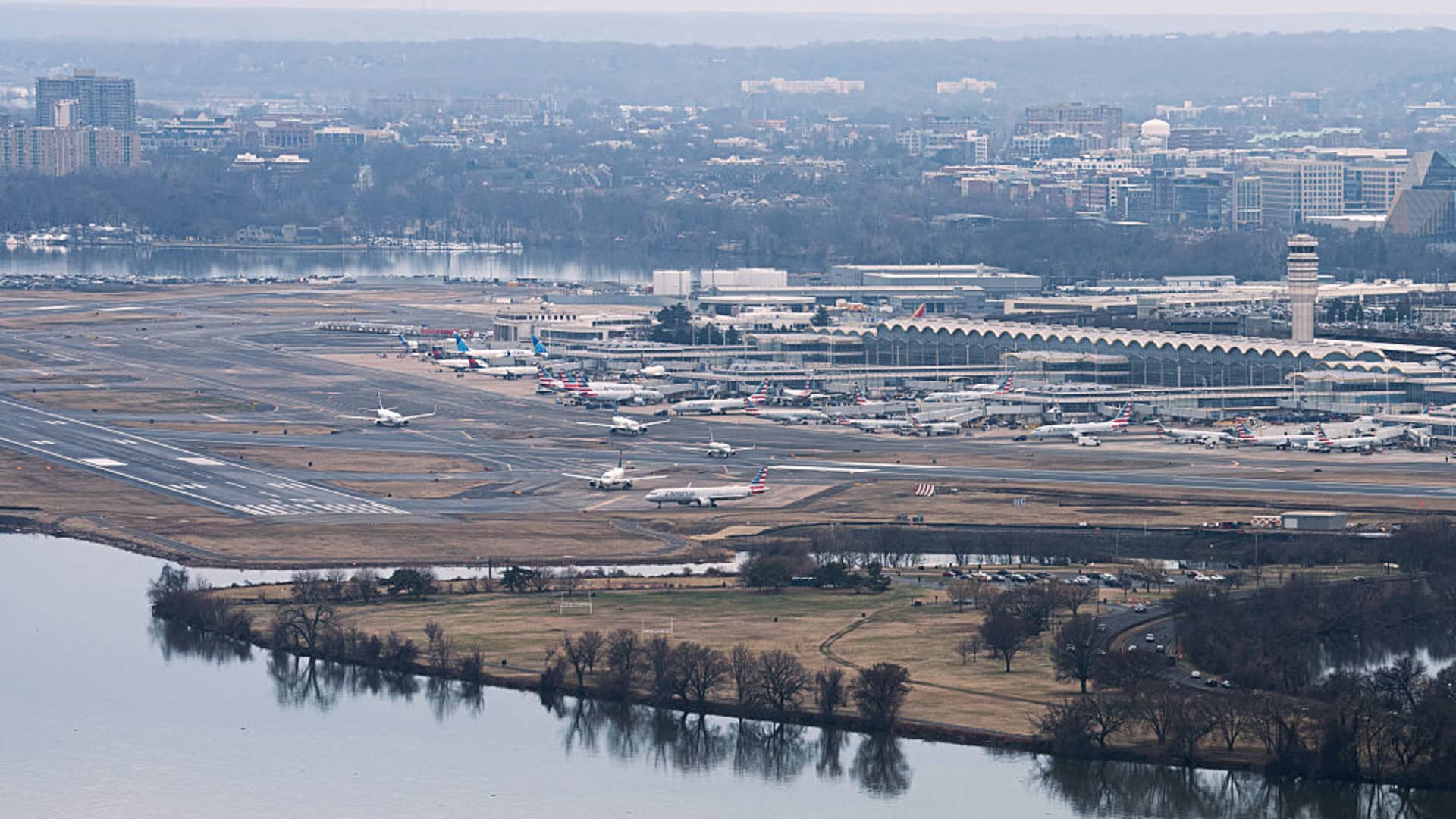 Flights halted at DC airports after chemical smell
