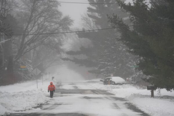 Snow and wind batter parts of the U.S.