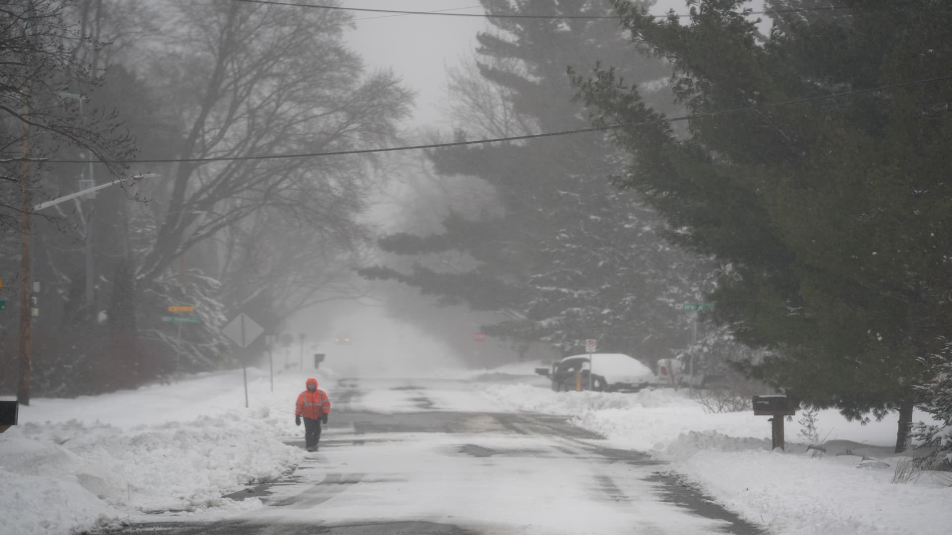 Snow and wind batter parts of the U.S.