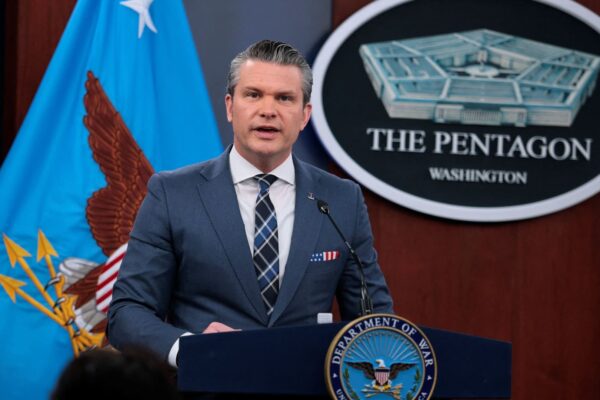 Judge blocks restrictive Pentagon press access policy