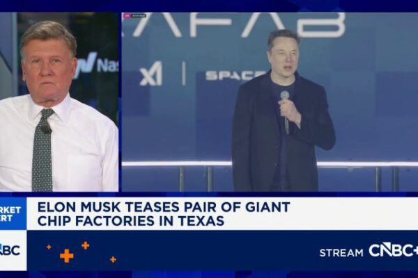 Elon Musk calls for Delaware judge to recuse in cases alleging bias