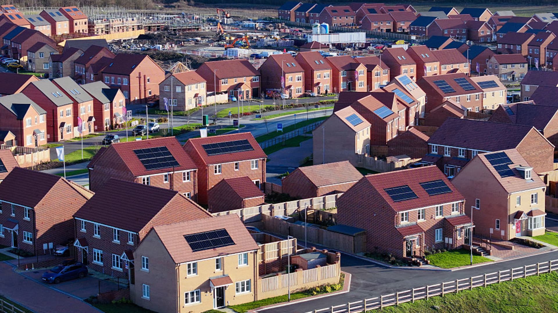 Britain introduces new rules for all new homes