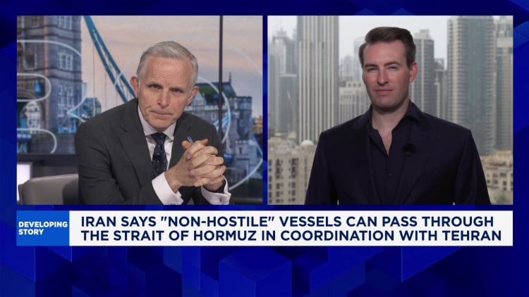 Treasury yields tumble as Trump talks up Iran ceasefire plan