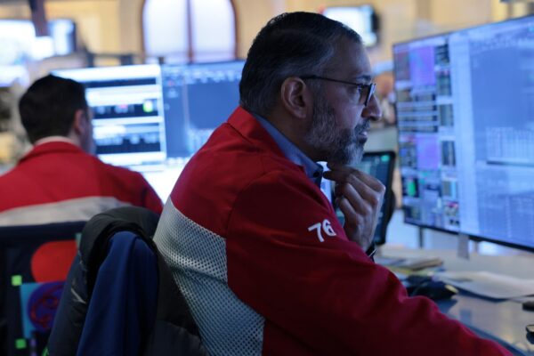 investors look ahead to busy week of jobs data