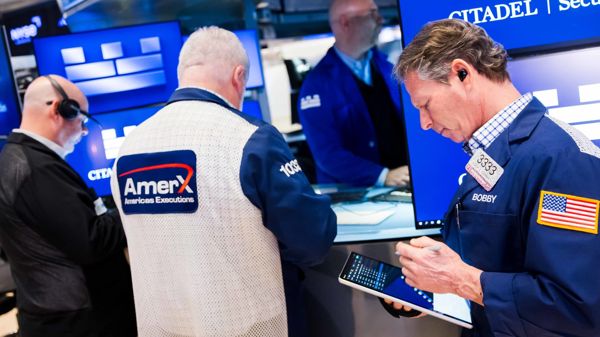 Goldman Sachs says traders have Fed outlook wrong as oil surge drives rate-hike fears