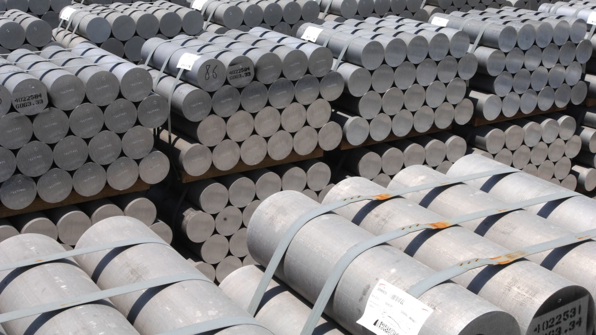 Alumninum prices rise after Iran attacks Gulf smelters