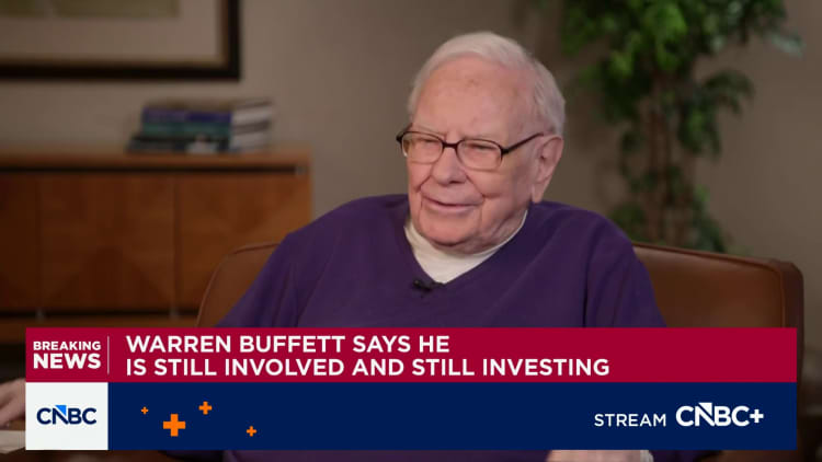 Warren Buffett says he’s still making calls on investments at Berkshire, flags ‘tiny’ new buy