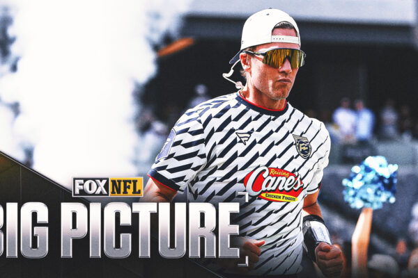 Big Picture: Tom Brady Feels ‘Great’ in Return for Fanatics Flag Football Classic