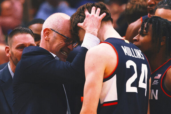 Dan Hurley: ‘It Takes a Strong Team’ To Come Back, Beat Duke In Elite Eight
