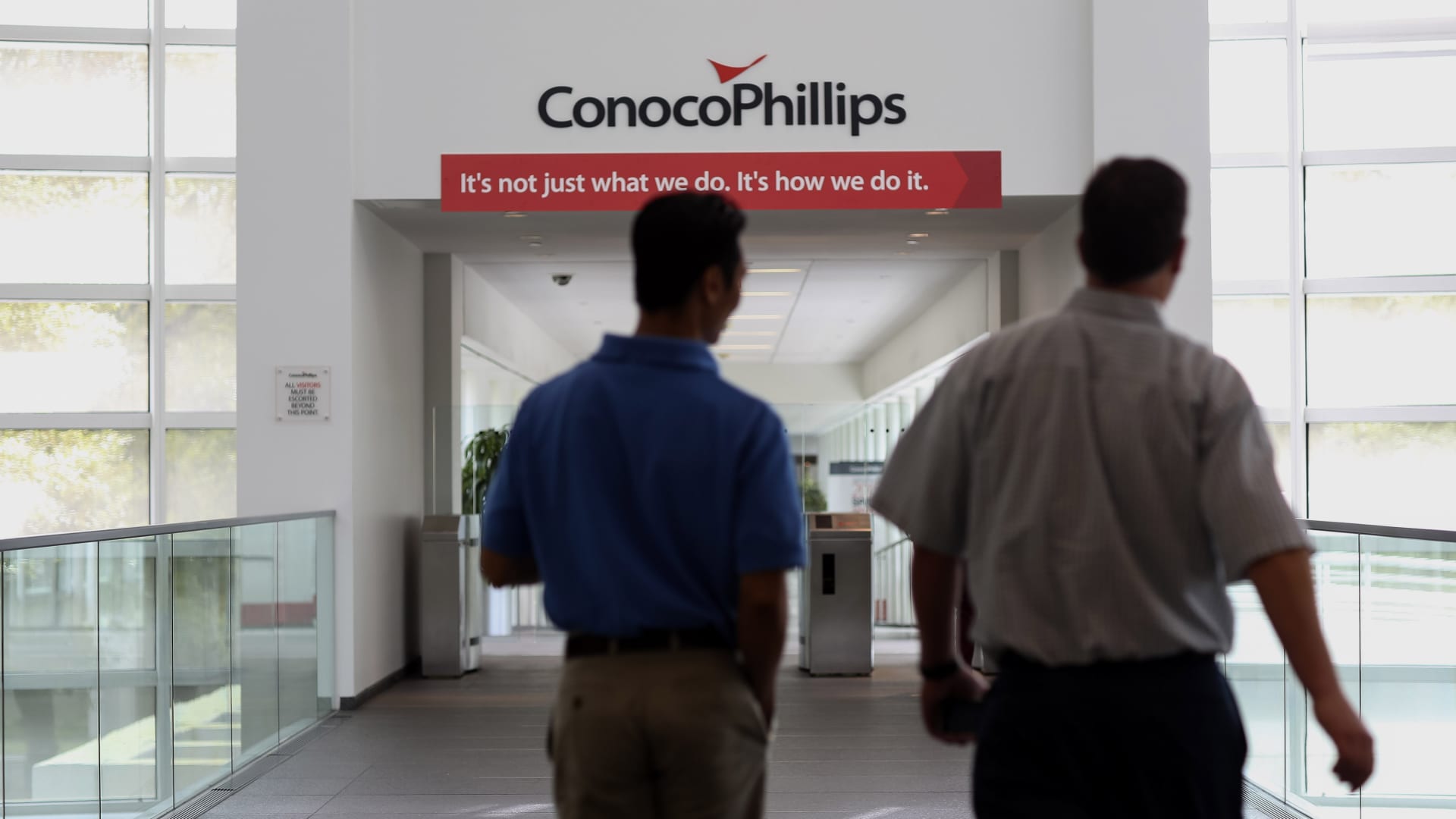 Top Wall Street analysts pick these 3 stocks for reliable income