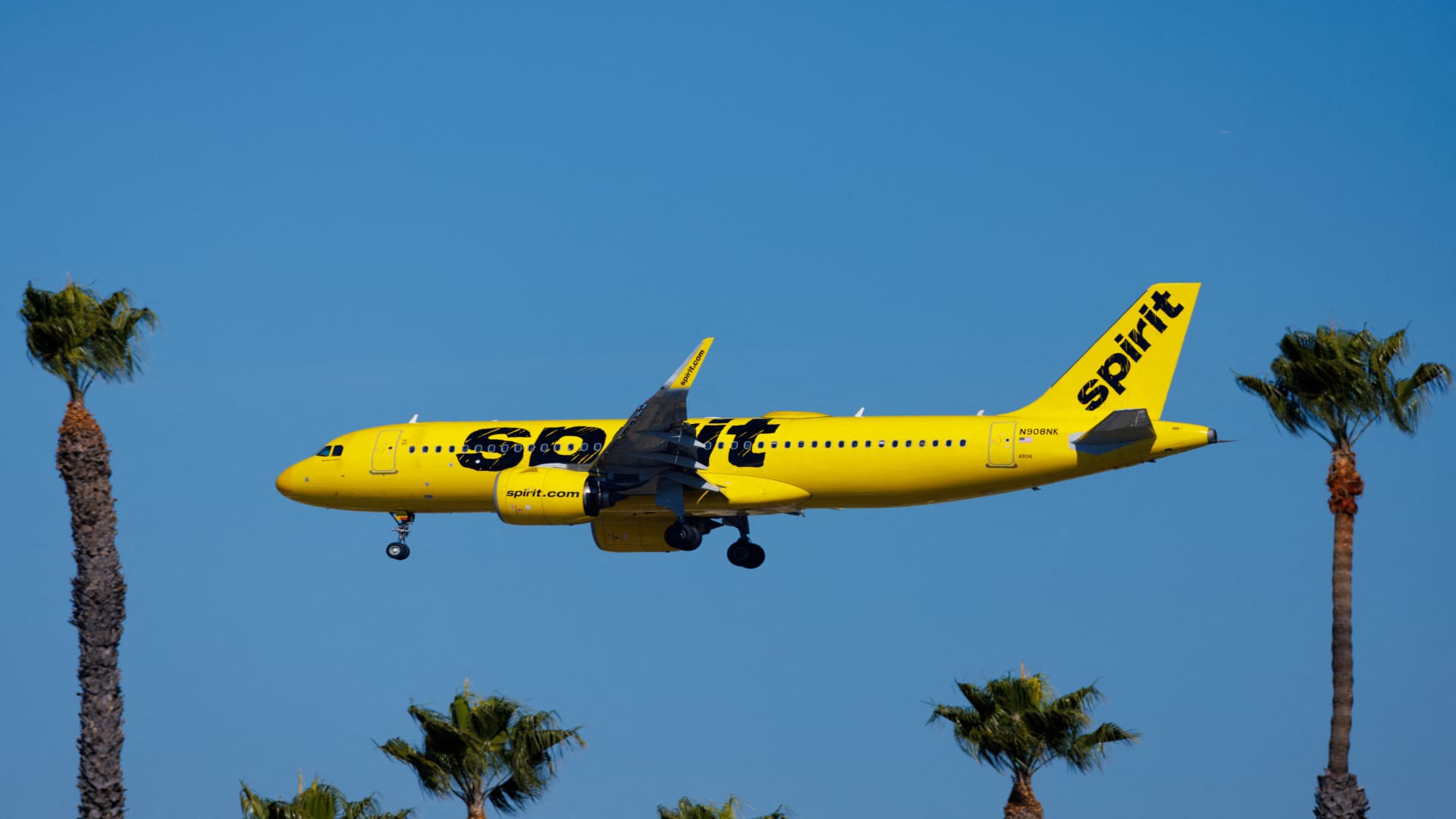 Trump administration in advanced talks for Spirit Airlines rescue