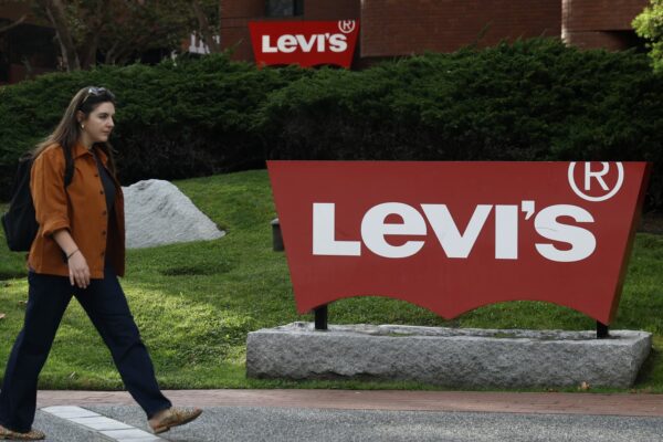 Levi Strauss (LEVI) earnings Q1 2026