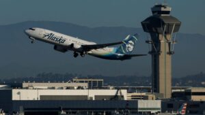 Alaska Air pulls 2026 profit forecast amid fuel costs related uncertainty