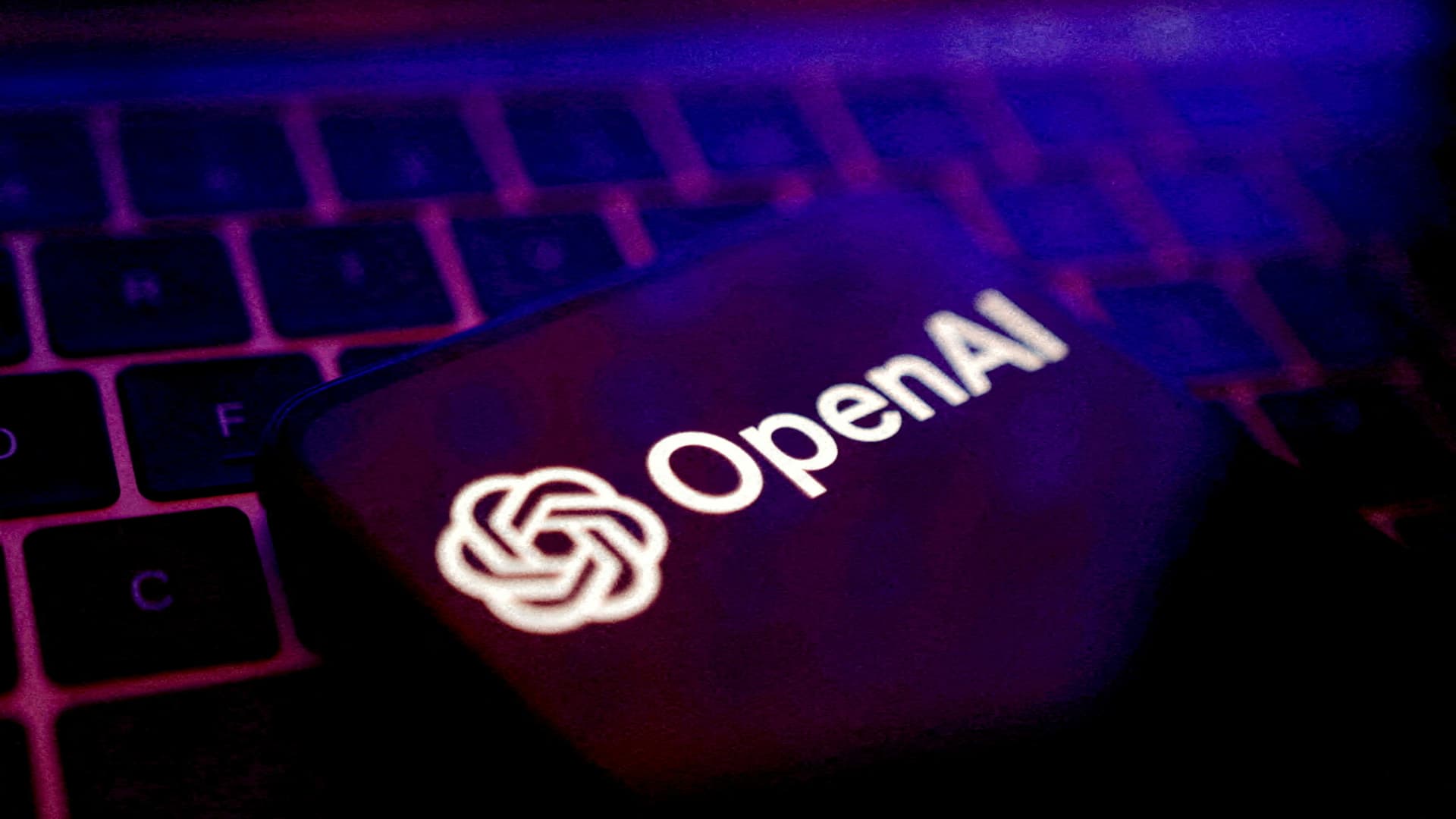 OpenAI touts Amazon alliance in memo, Microsoft ‘limited our ability’