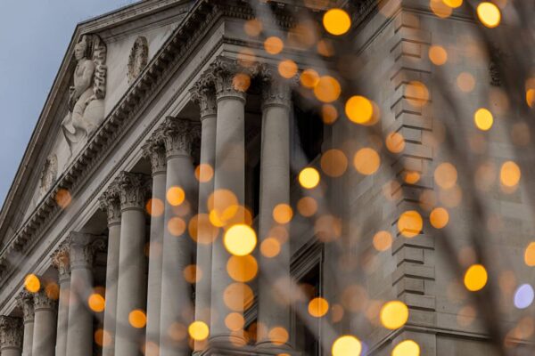 Bank of England hold interest rate at 3.75% as Iran war shakes outlook