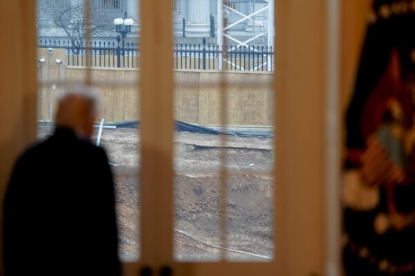 Appeals court asked to pause order halting Trump ballroom construction