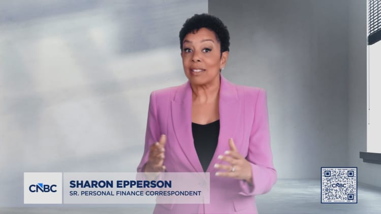 Annuity sales are booming — but not the ones best for lifetime income